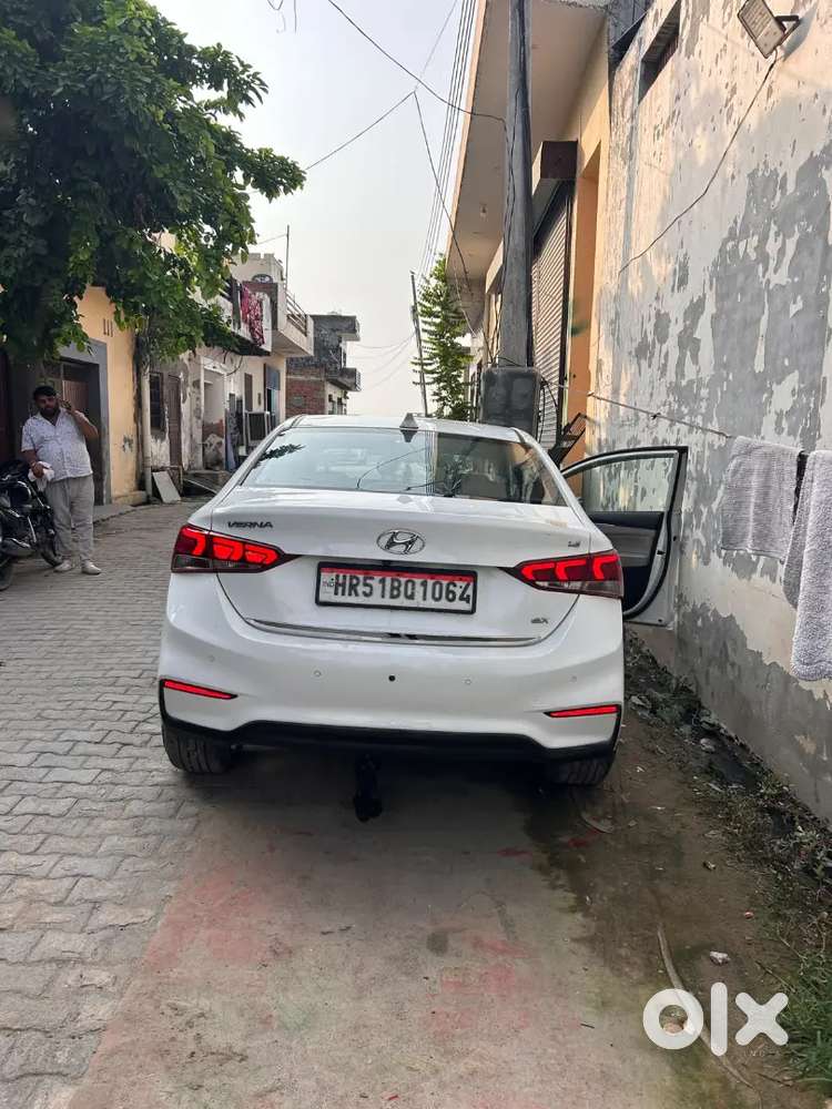 Hyundai Verna 2017 Petrol 82000 Km Driven