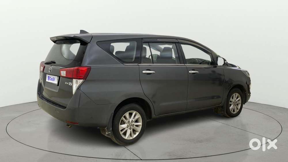 Toyota Innova Crysta 2.4 Vx Mt, 2016, Diesel