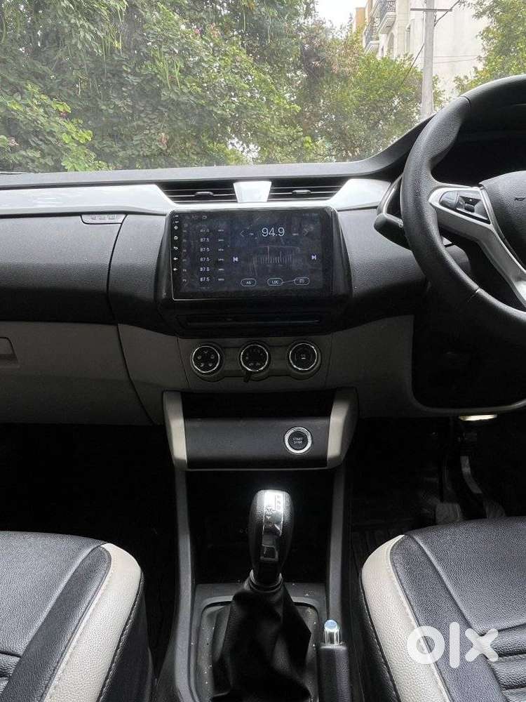 Renault Triber Rxz Easy-r Amt, 2022, Petrol