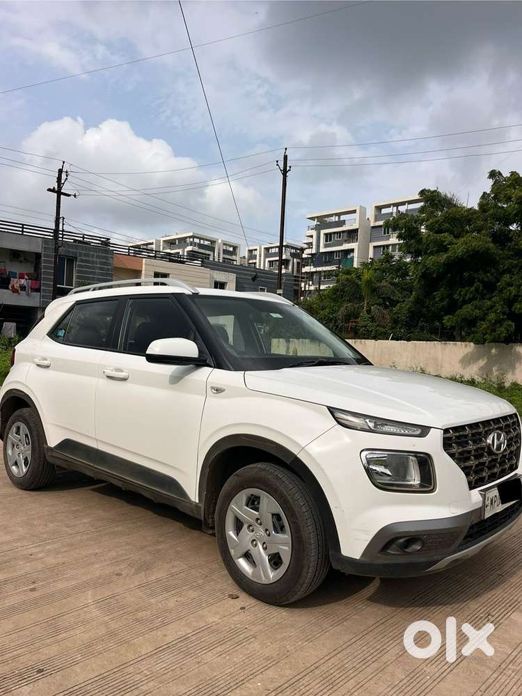 Hyundai Venue Diesel 2021