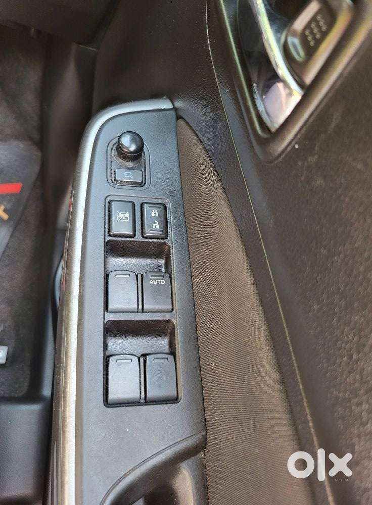 Maruti Suzuki Swift Zxi Plus Amt Dual Tone, 2019, Petrol