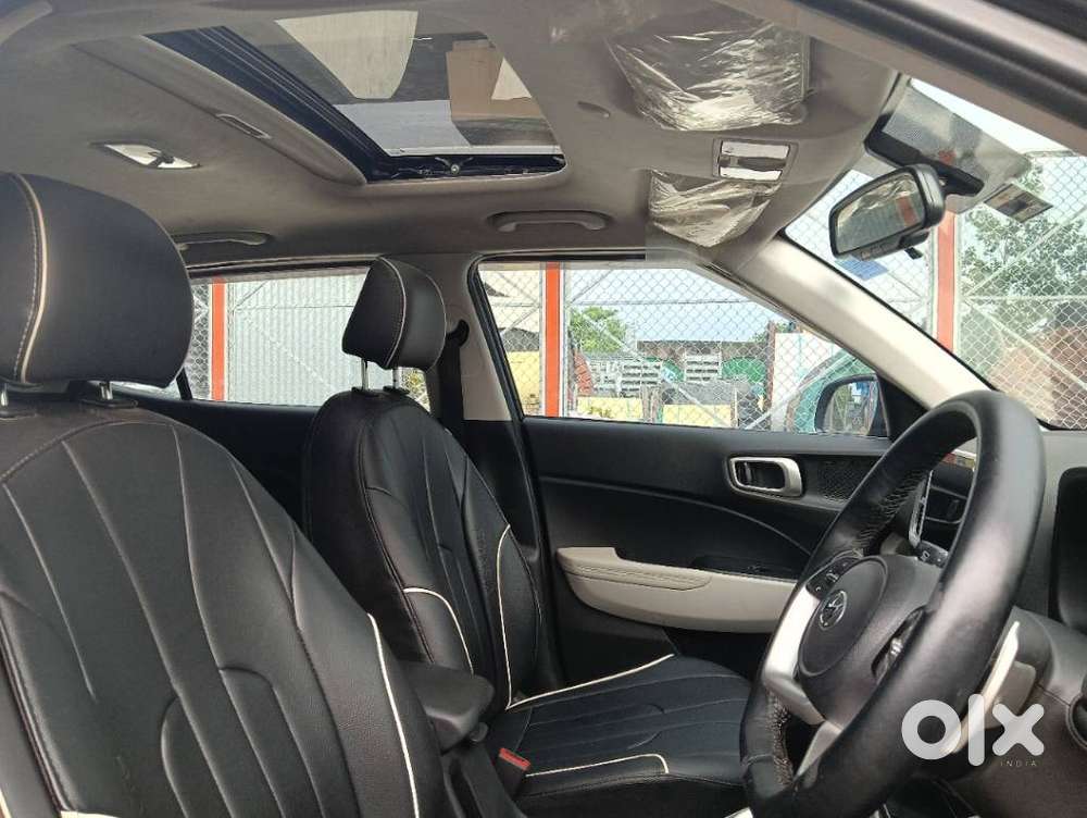 Hyundai Venue 1.0 Sx (o) Turbo Dct, 2023, Petrol