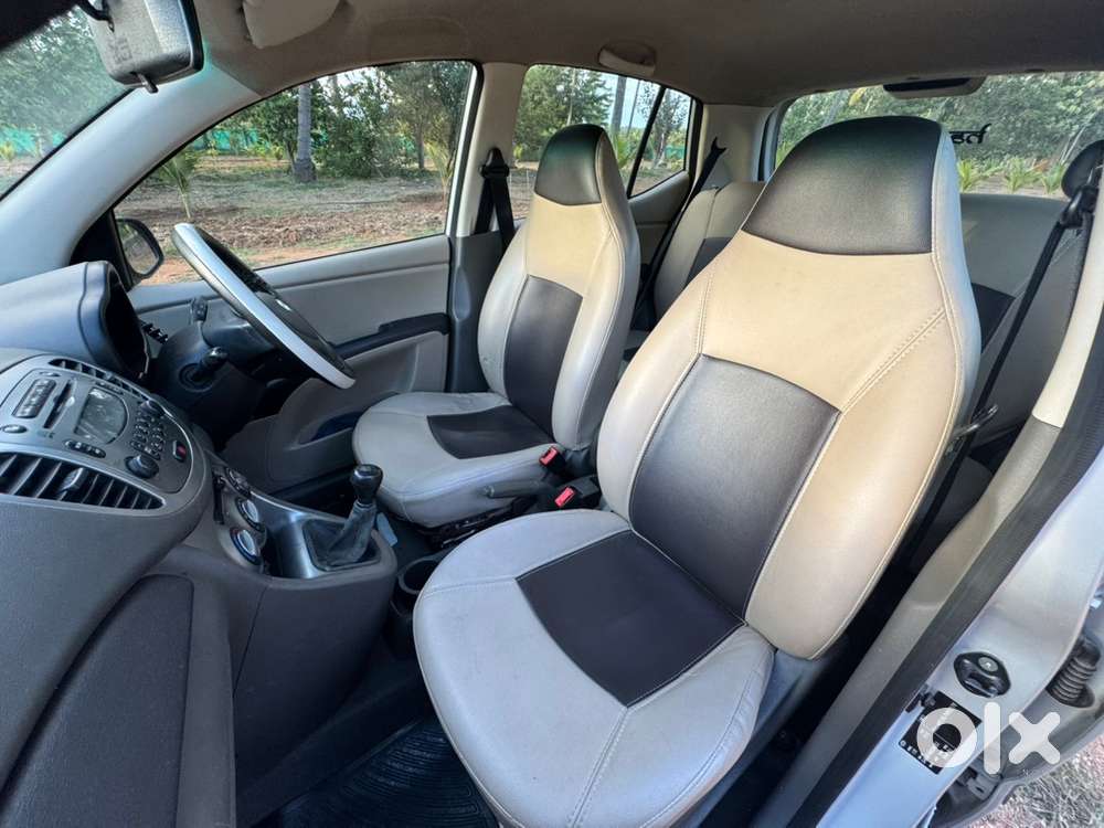 Hyundai  I10 Sportz  Petrol Manual 2015 Register Registered In2016