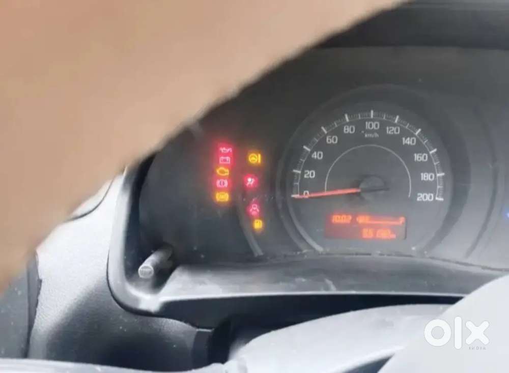 Maruti Suzuki Swift Lxi 2018