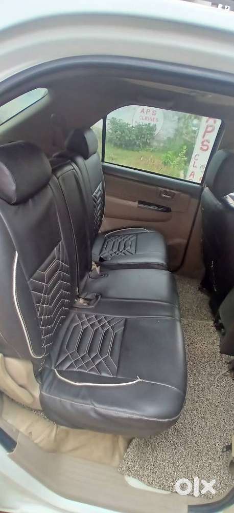 Toyota Fortuner 2011-2016 4x2 Manual, 2013, Diesel