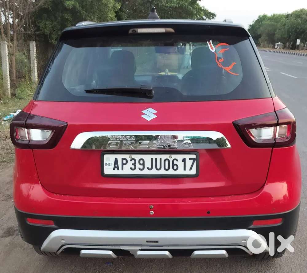 Maruti Suzuki Breeza Zxi+