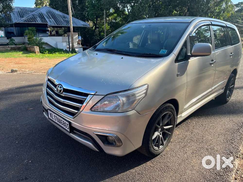 Toyota Innova 2.5 G 2016