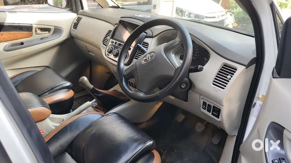 Toyota Innova 2013 Diesel 96000 Km Driven