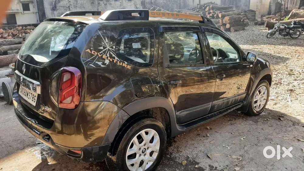 Renault Duster 2017 Diesel 84000 Km Driven.