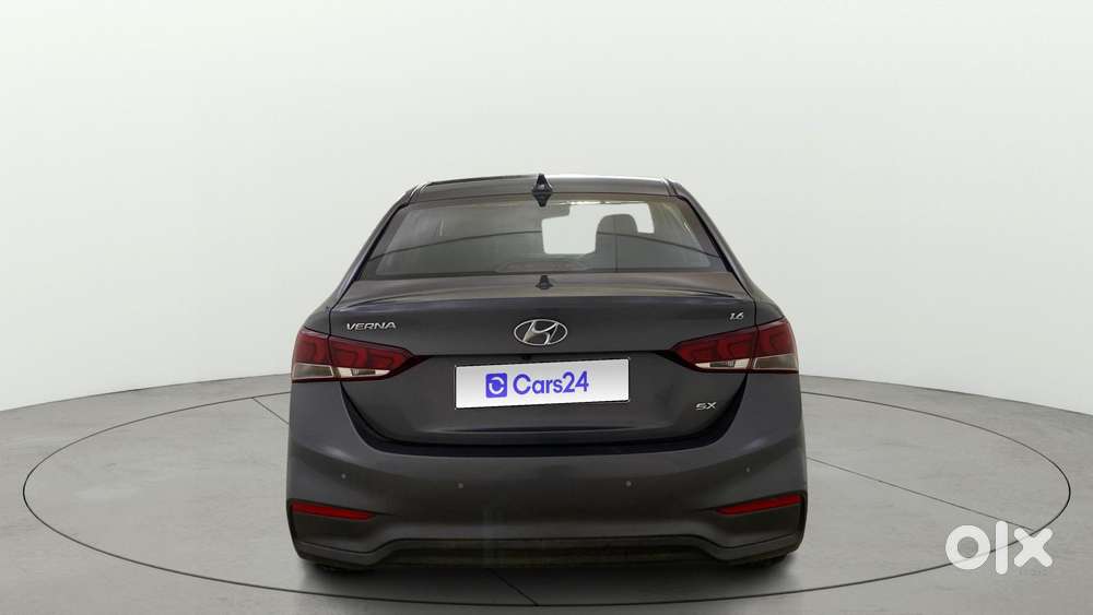 Hyundai Verna 1.6 Sx (o) Vtvt, 2019, Petrol