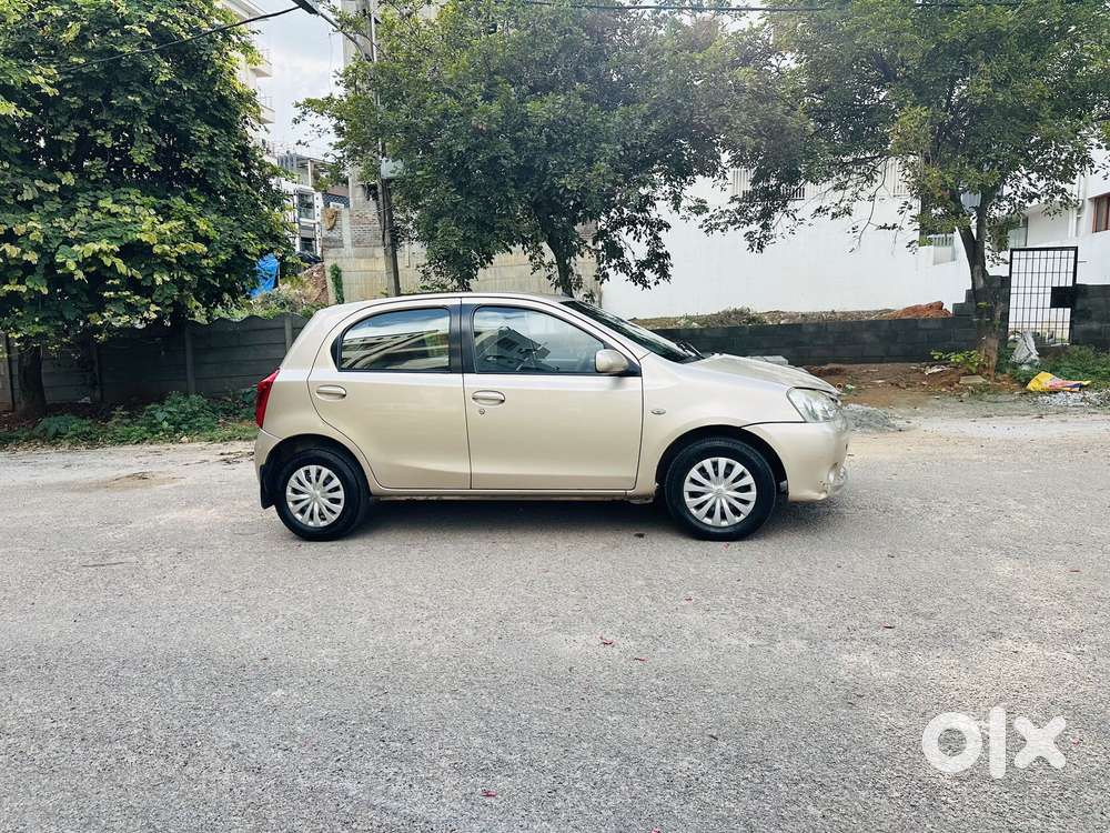 Toyota Etios Liva G Xclusive Edition, 2011, Petrol