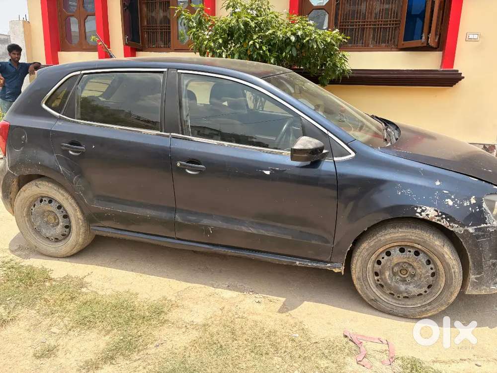 Volkswagen Polo 2015 Diesel 67352 Km Driven Urgent Sell