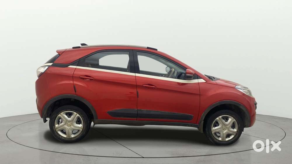 Tata Nexon 1.2 Revotron Xz Plus, 2018, Petrol