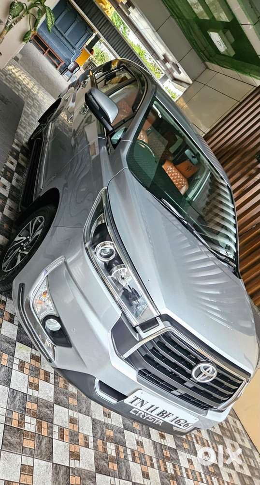 Toyota Innova Crysta 2.4 V 7 Str, 2023, Diesel