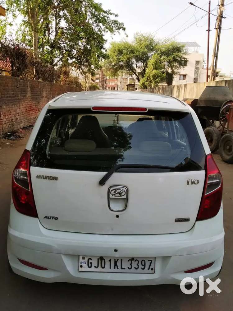 Hyundai I10 1.2 Top Model Automatic 2011 Petrol / Cng  Well Maintained