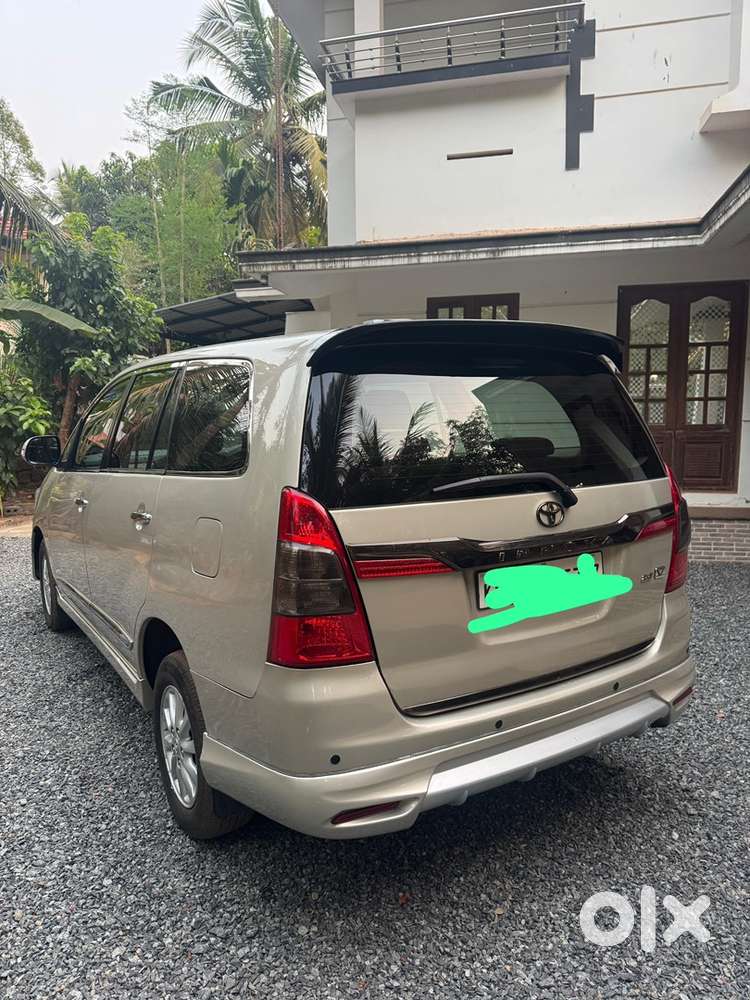 Toyota Innova Diesel 2014