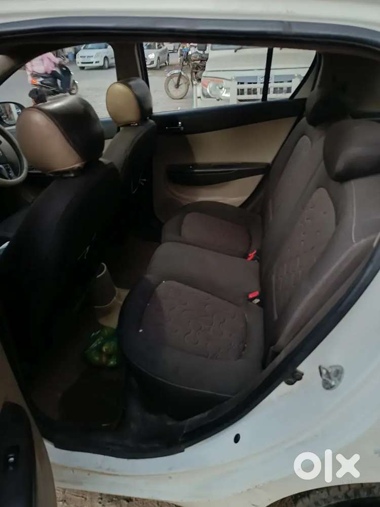 Hyundai I20 2011 Diesel 120000 Km Driven