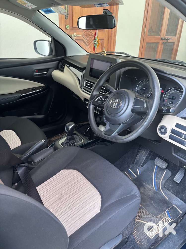 Toyota Glanza G Amt In Excellent Condition