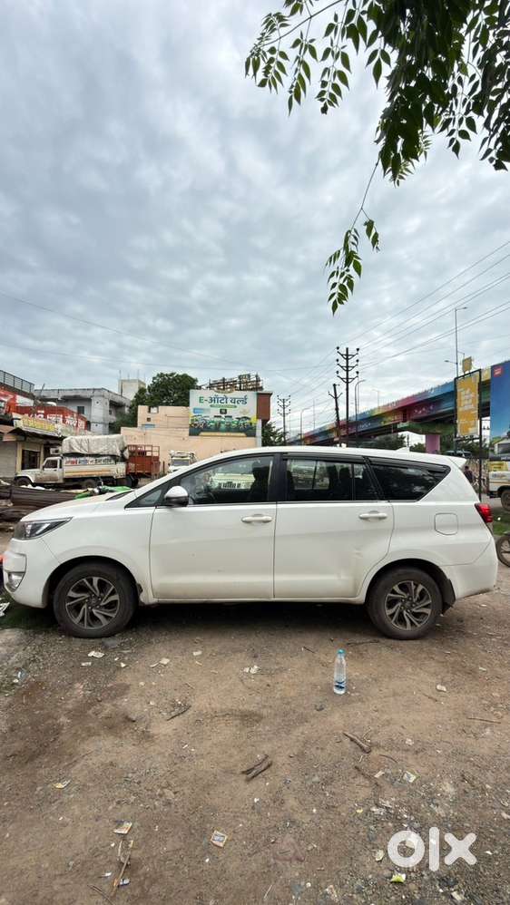 Toyota Innova Crysta Diesel 2022