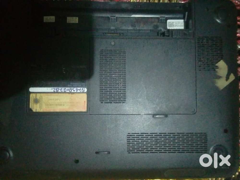 Old Dell Laptop with Charger &ndash; For Parts