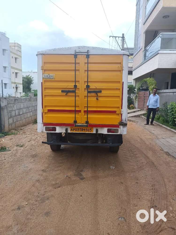 Mahindra Genio 2012 Diesel 579397 Km Driven