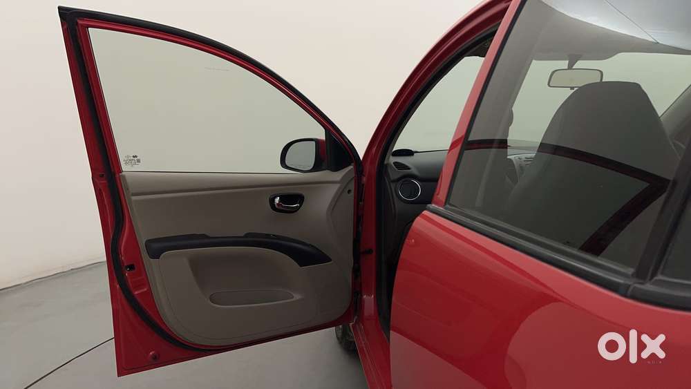 Hyundai I10 Sportz At, 2012, Petrol