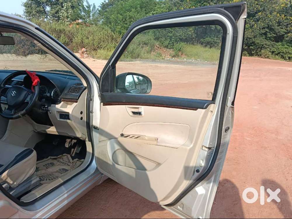 Maruti Suzuki Swift Dzire 2013