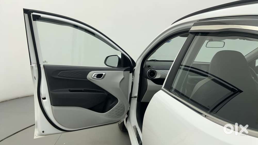 Hyundai Grand I10 1.2 Crdi Sportz, 2024, Cng & Hybrids
