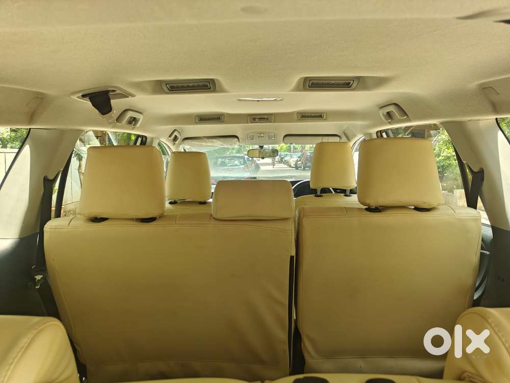 Toyota Innova Crysta 2.4 G Mt 8s, 2024, Diesel