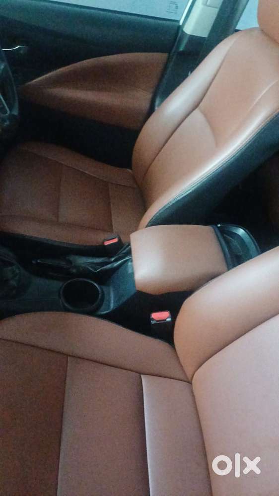 Toyota Innova Crysta 2.4 G Mt, 2017, Diesel