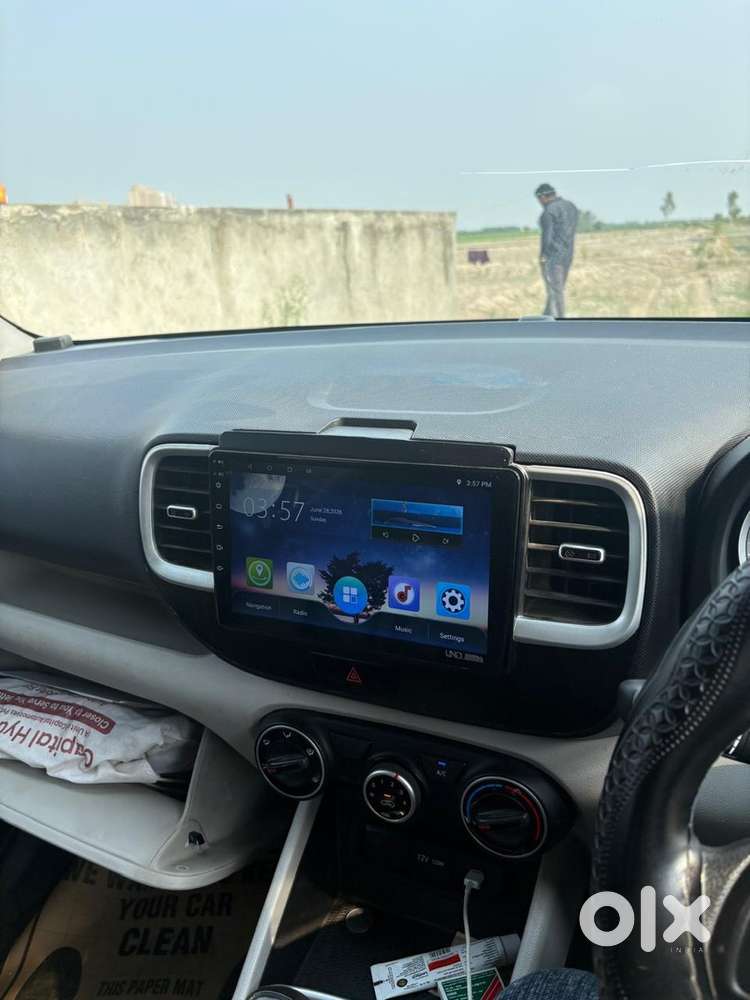 Hyundai Venue Petrol 2023