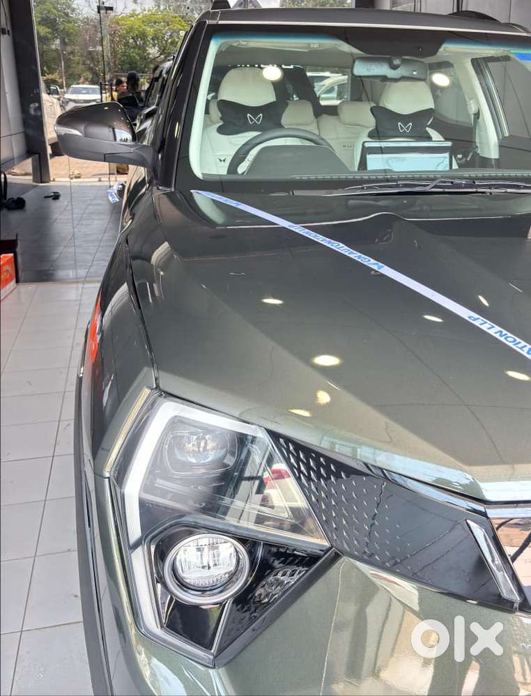 Mahindra Xuv 3xo Petrol Manual 2025 Brand New Condition