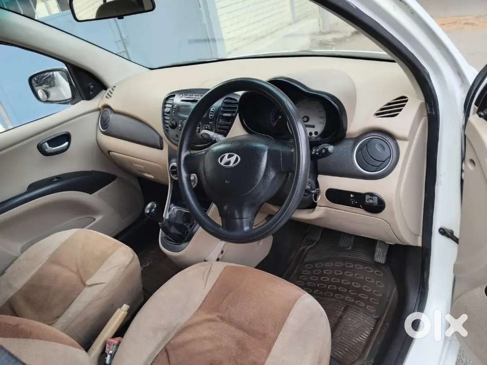 Hyundai I10 Asta 2010 Km Driven