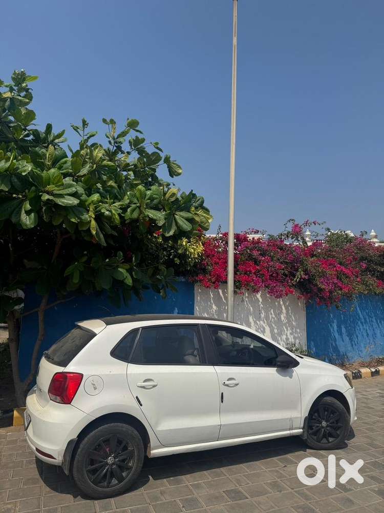 Volkswagen Polo 2016 Petrol 123000 Km Driven