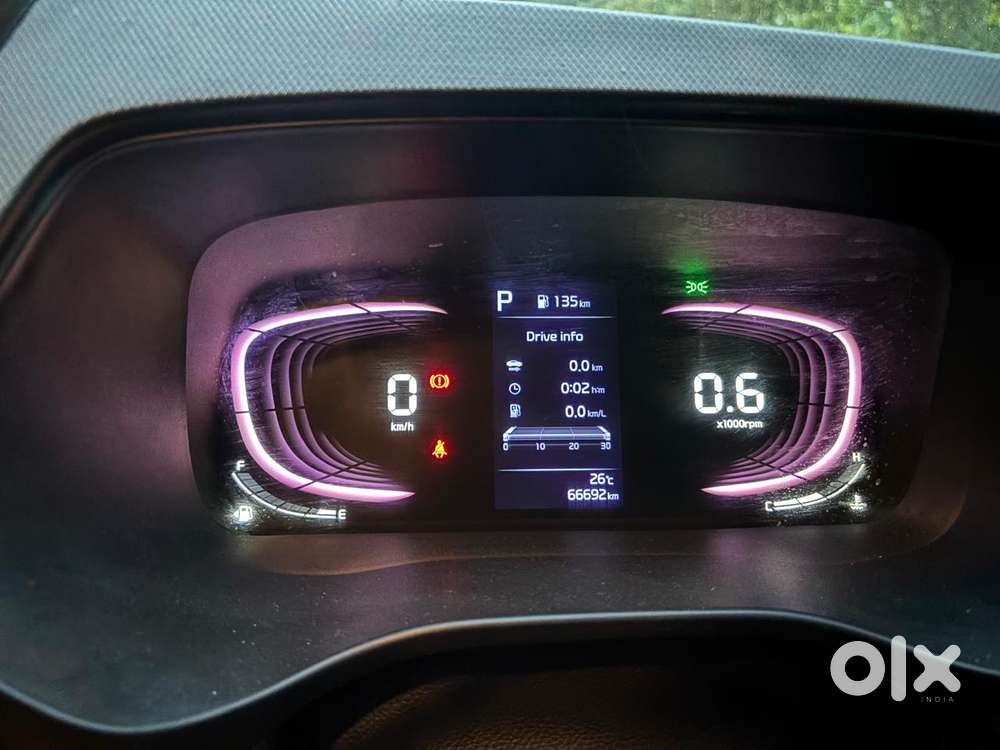 Kia Carens 1.4 Prestige Plus Turbo 7 Str, 2022, Petrol