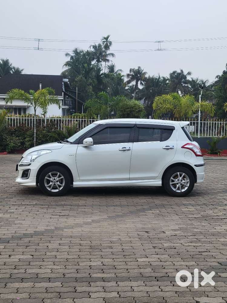 Maruti Suzuki Swift Vxi + Manual, 2016, Petrol