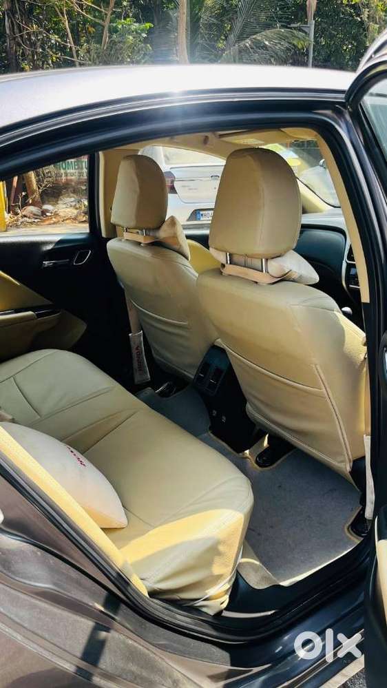 Honda City 1.5 V 5th Gen I-vtec Mt, 2022, Petrol