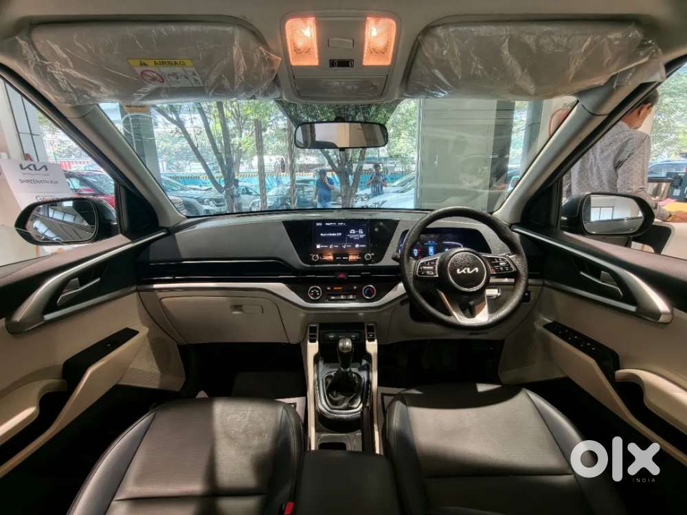 Kia Carens 1.5 Premium 7 Str, 2024, Petrol