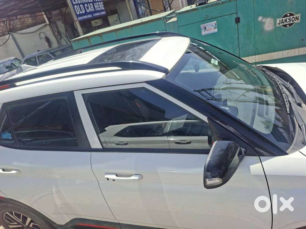 Hyundai Venue Sx Dual Tone Turbo, 2022, Petrol
