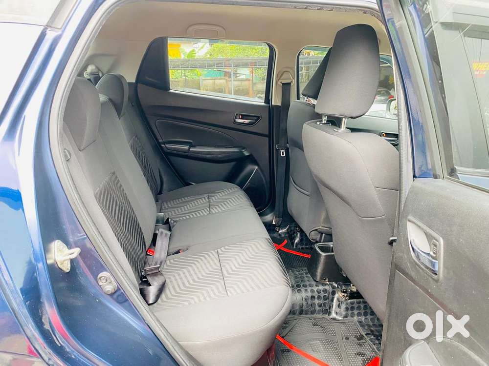 Maruti Suzuki Swift Vxi + Manual, 2022, Petrol
