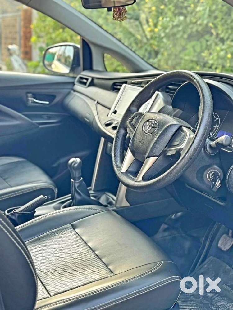 Toyota Innova Crysta 2.4 Gx Limited Edition 8 Str, 2023, Diesel