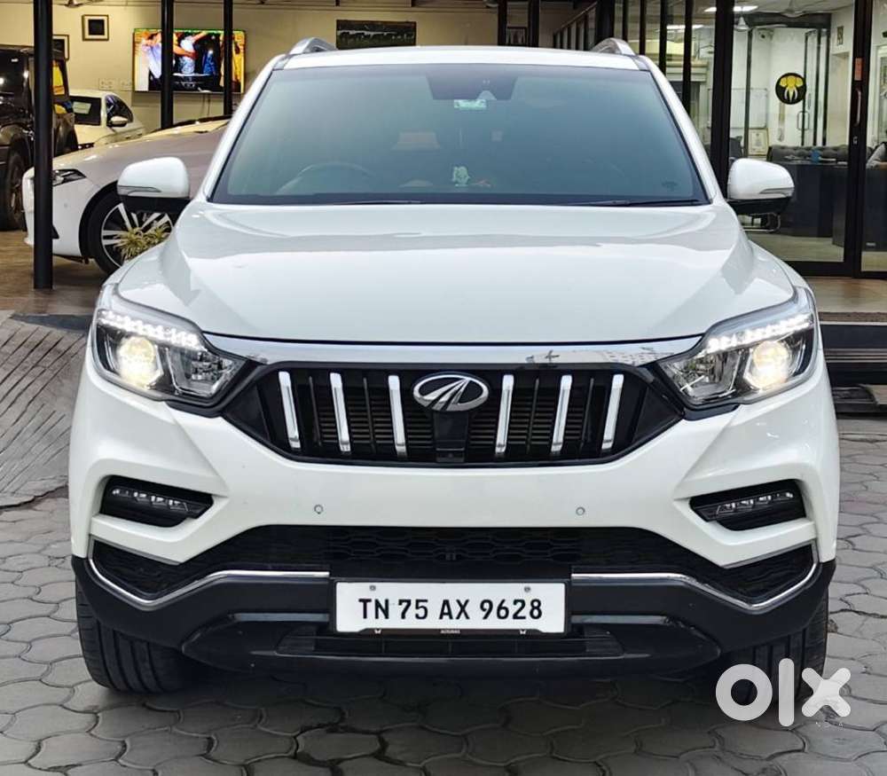 Mahindra Alturas G4 4x2 At, 2023, Diesel
