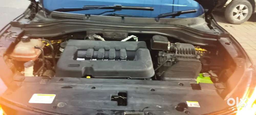 Mahindra Xuv700 Ax5 Diesel Single Owner  Top Condition  Urgent Sale
