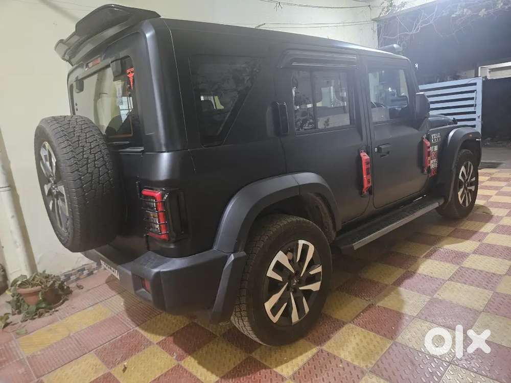 Thar Rox, Manual  Top End Model, Fully Loaded, Doctor Driven, Fancy No