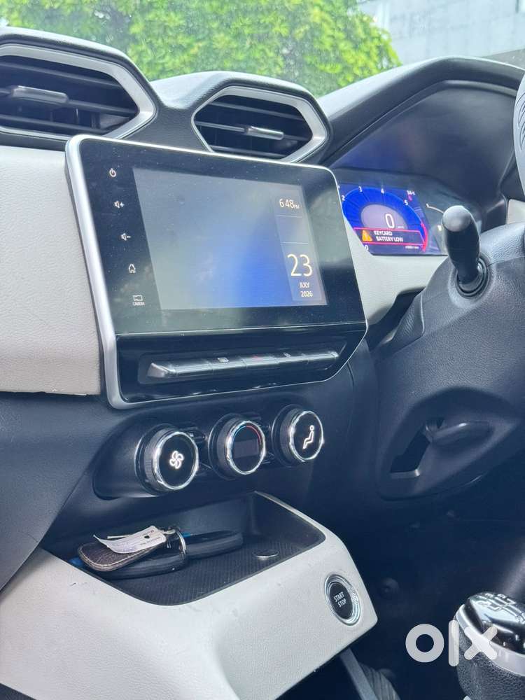 Nissan Magnite 1.0 Xv, 2021, Petrol