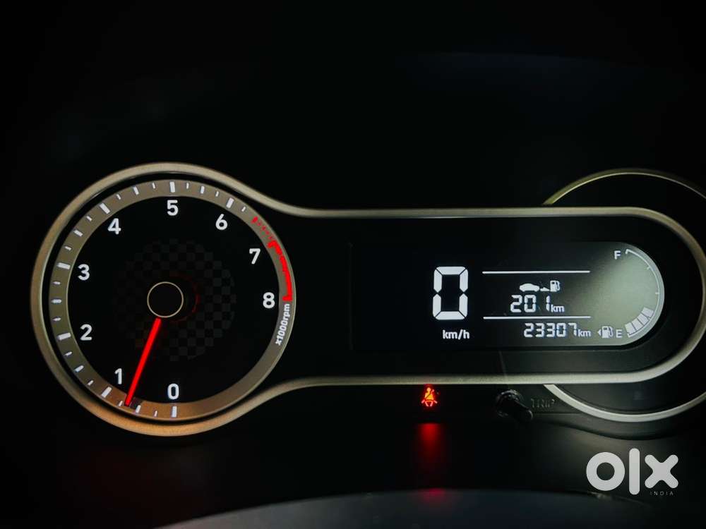 Hyundai Aura Sx Petrol 2023 - 23,307 Km Driven