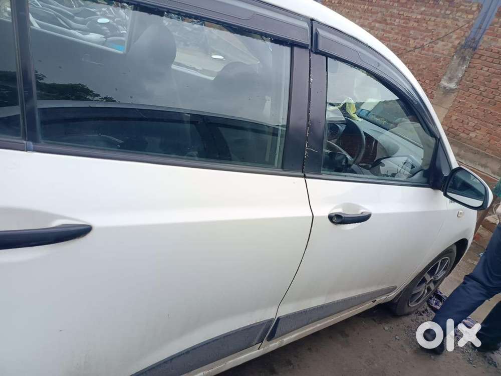 Hyundai Car Manual 2016 Cng
