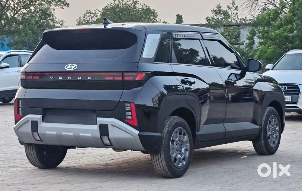 Hyundai New Venue, 2025, Petrol