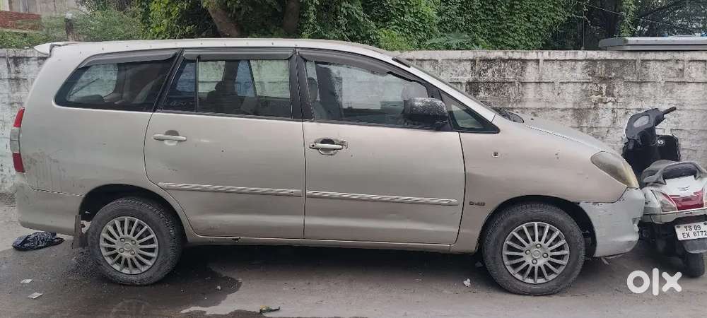Toyota Innova 2.5 Ms 2005