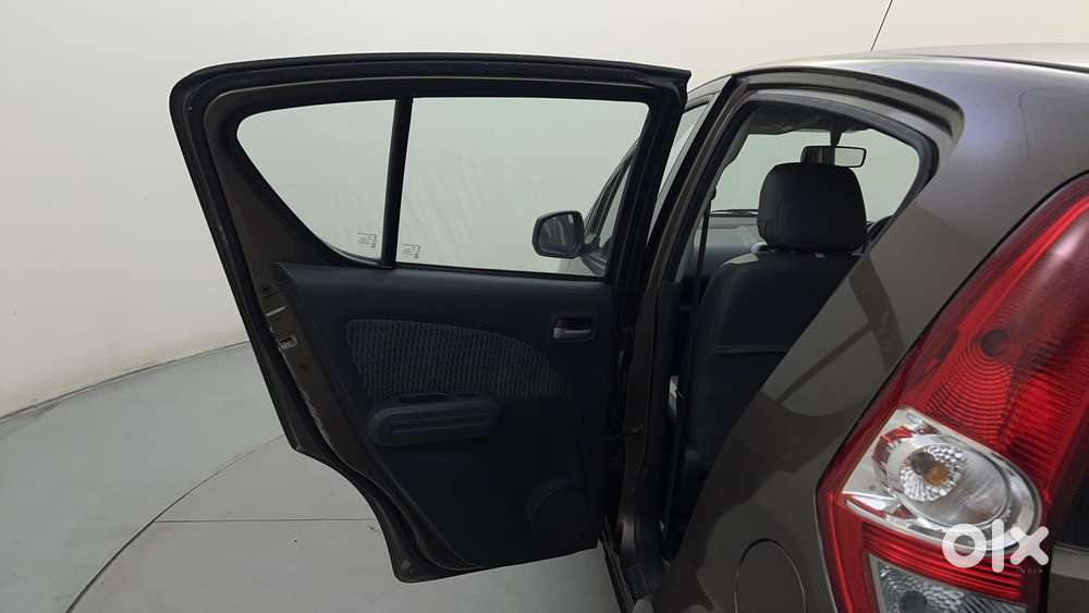 Maruti Suzuki Ritz Vxi, 2013, Petrol